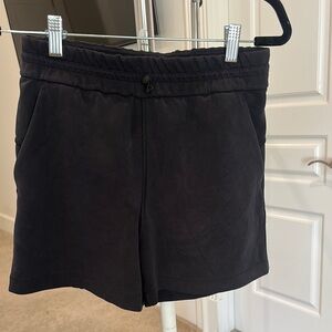 Lululemon Softstreme Highrise Shorts 4”